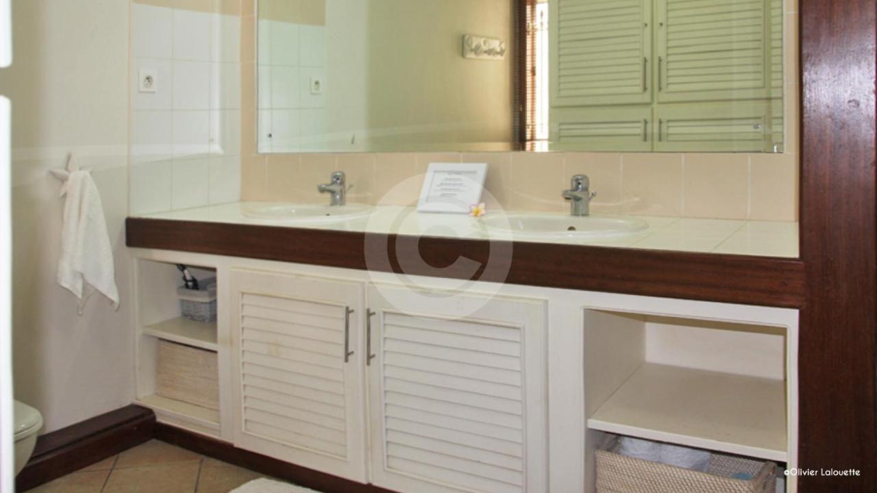 Fantastic Spacious Beachfront Villavacances 格兰贝伊 外观 照片